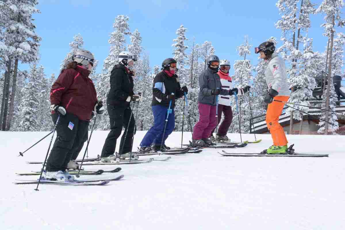Lisa Ballard teaching ski skills during Women's Ski Clinic