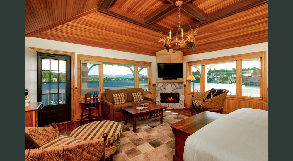Lakeside Suite 5 Living Room