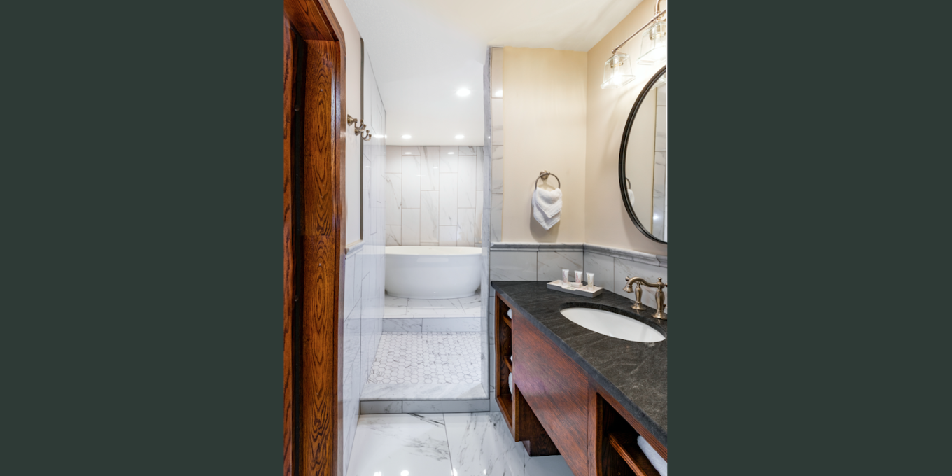 East Branch and Saranac Suite Master Bath