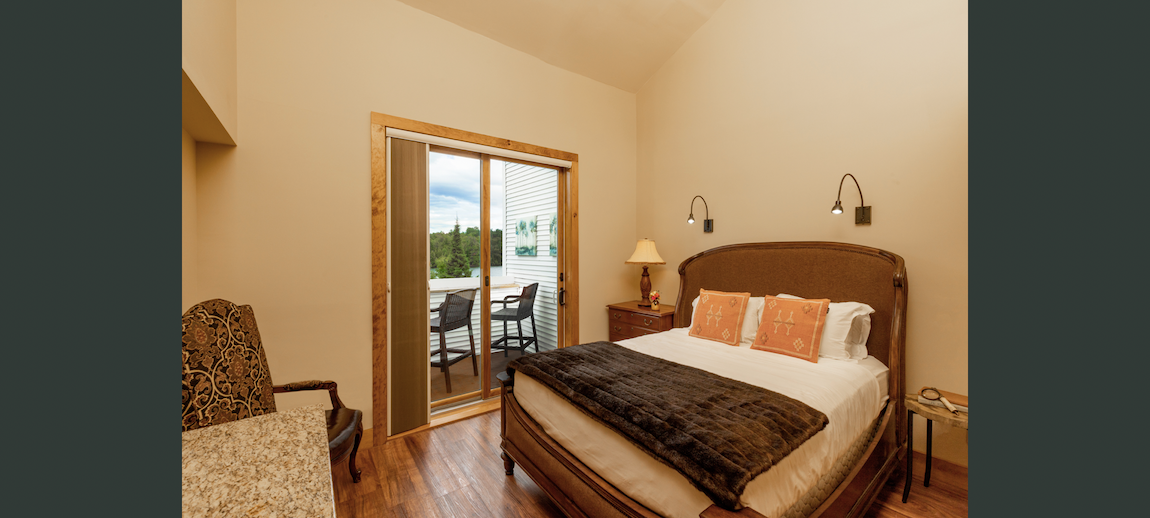 Presidential Suite Connecting Room Queen Bedded Room Looking Out