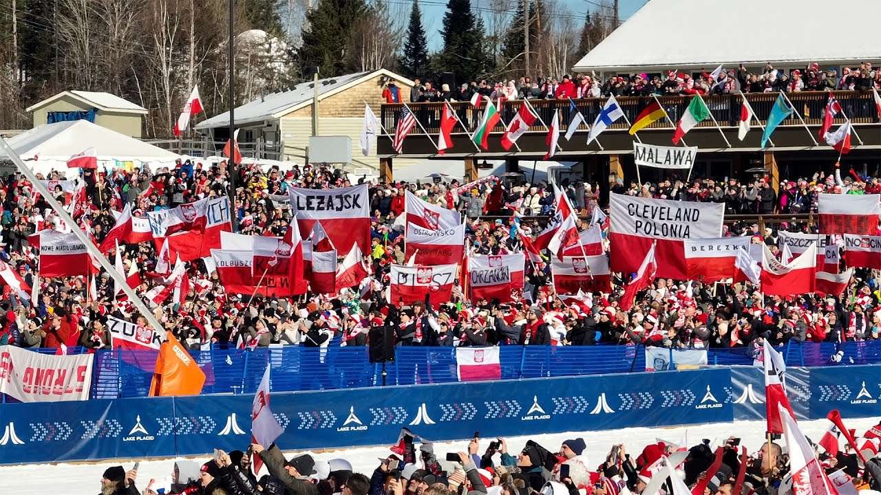 Spectators as ski jumping event