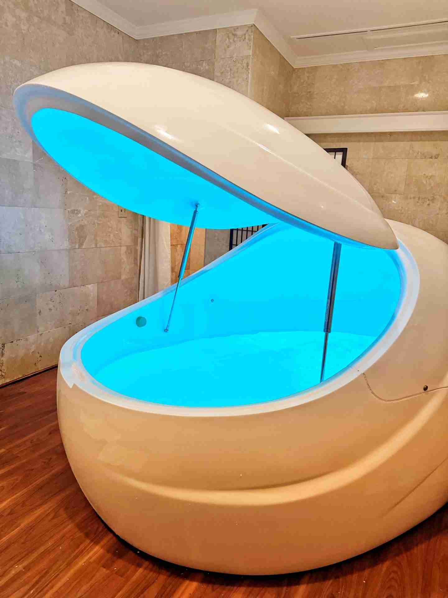 Float tank
