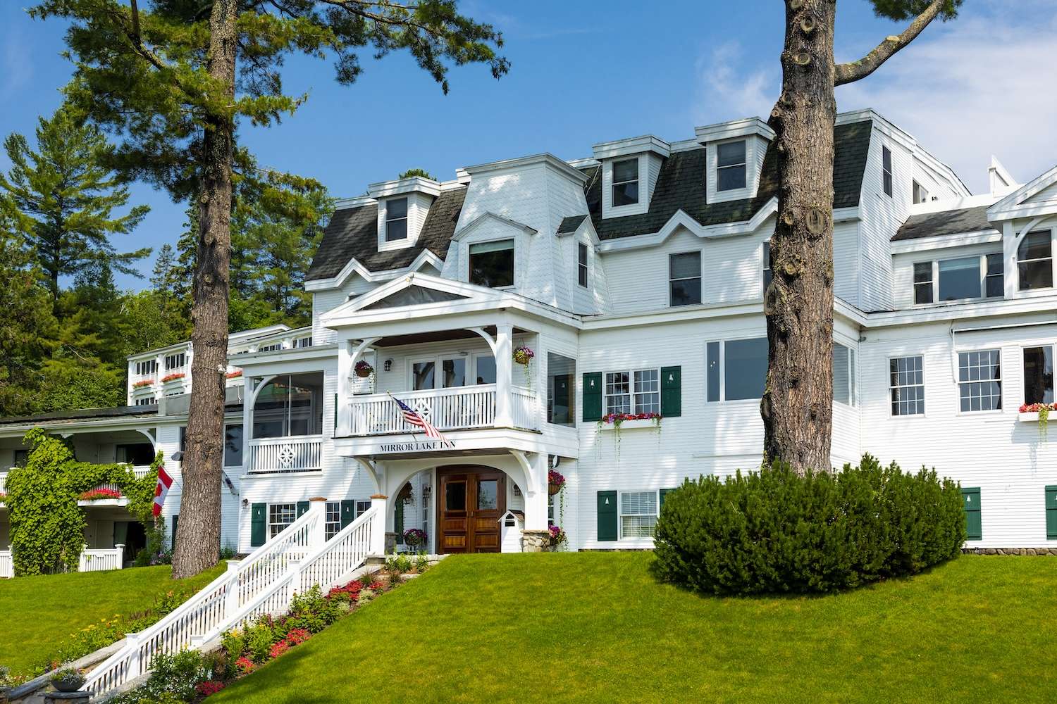 Exterior shot of the Mirror Lake Inn Main House