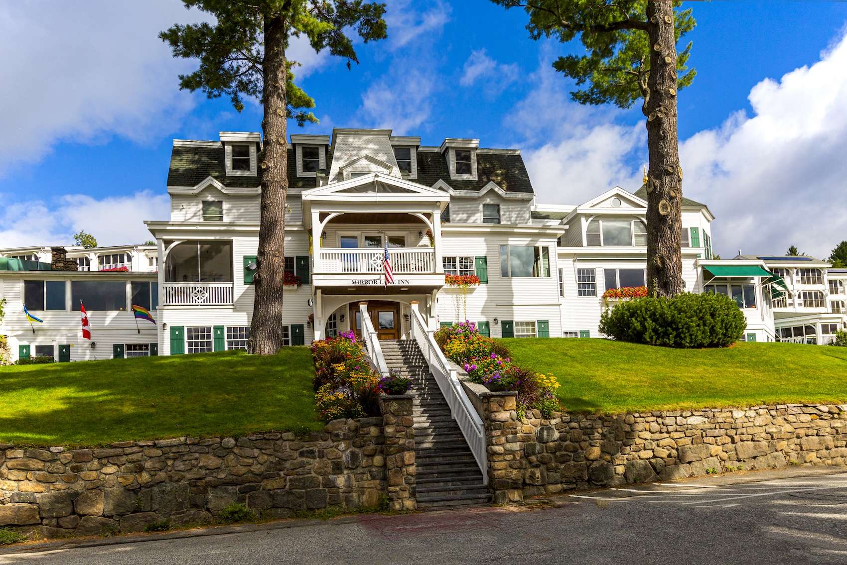 Exterior of the Mirror Lake Inn Main House